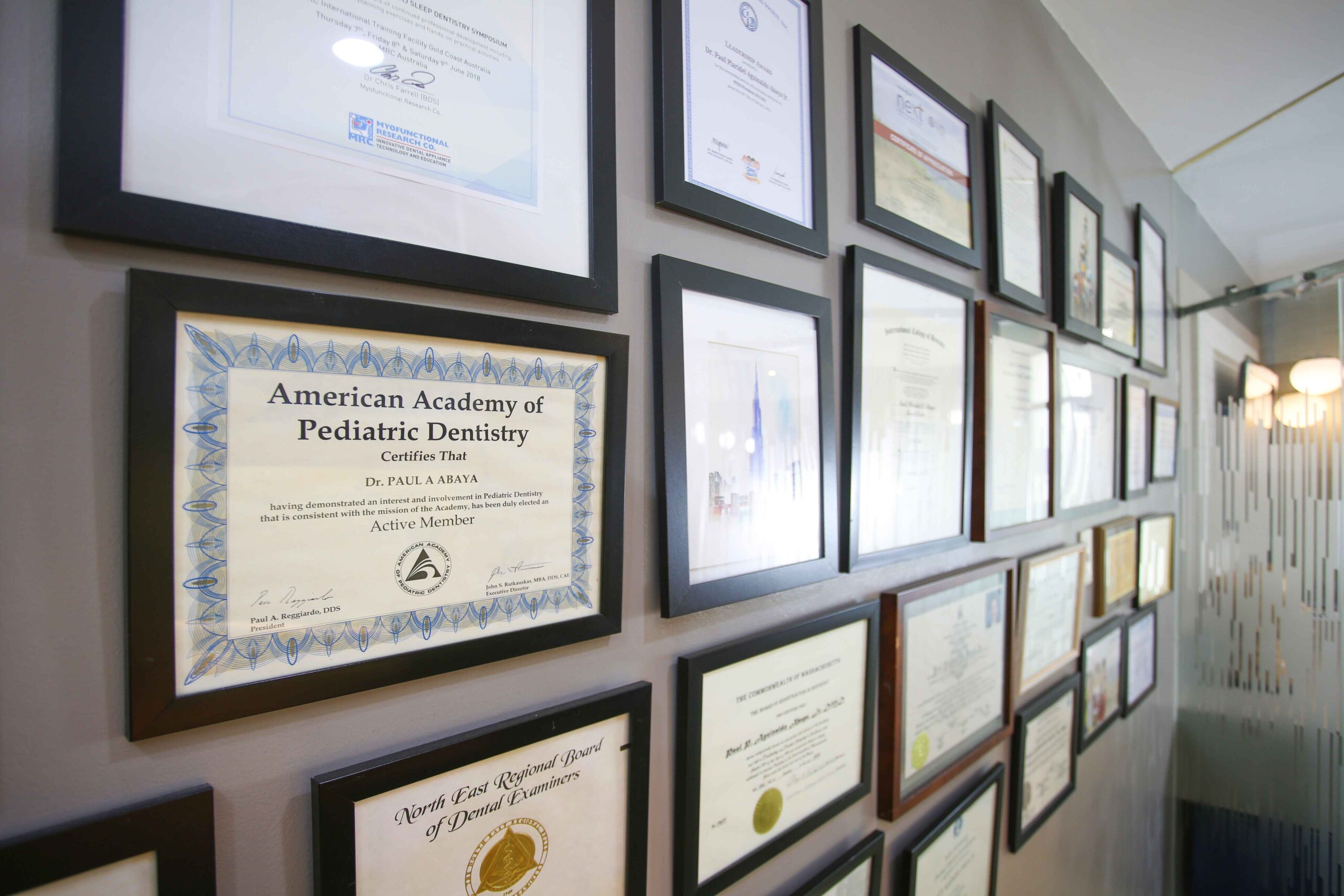 Modern dental equipment at iSmile