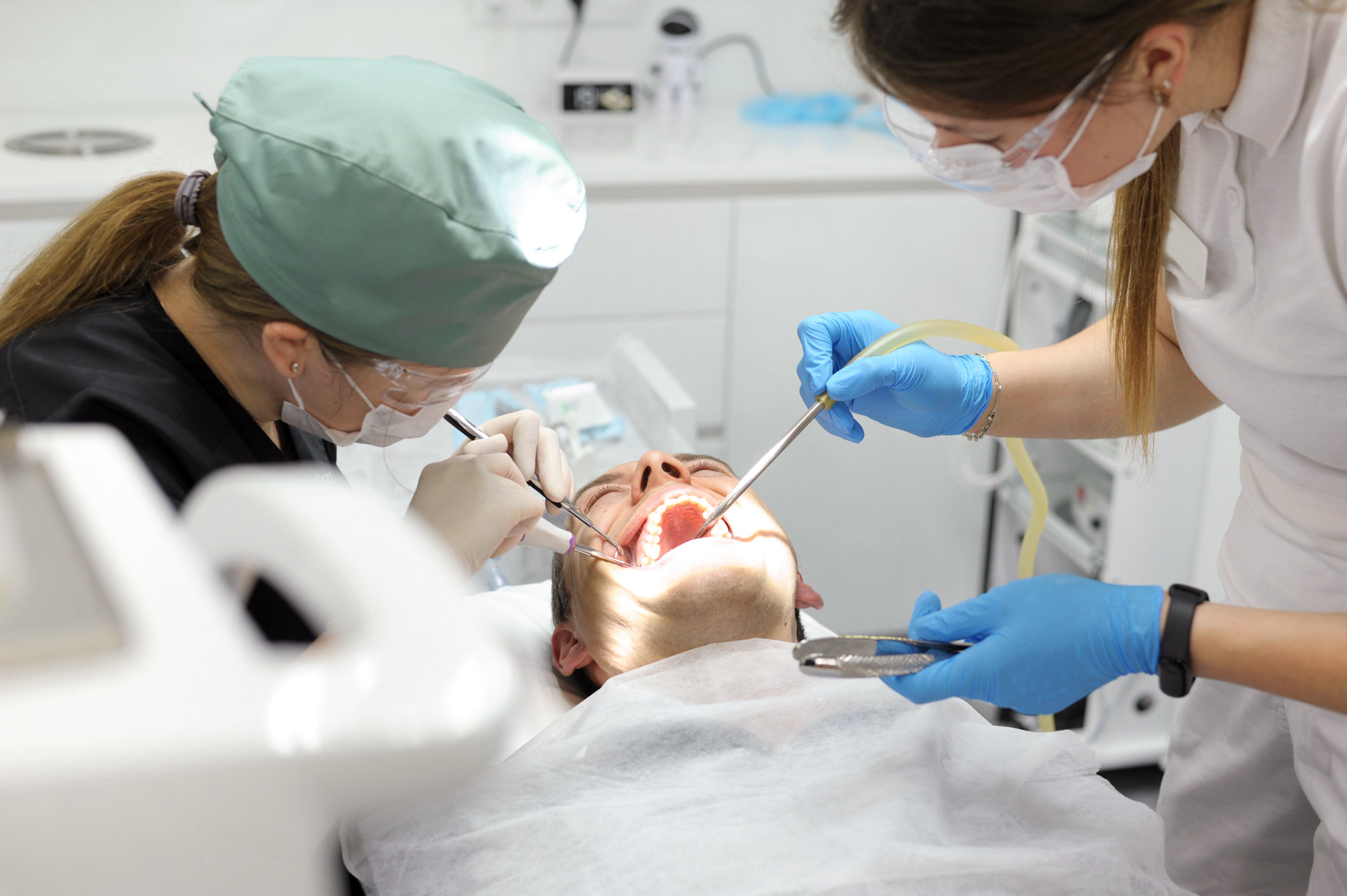 Periodontology consultation for gum disease management